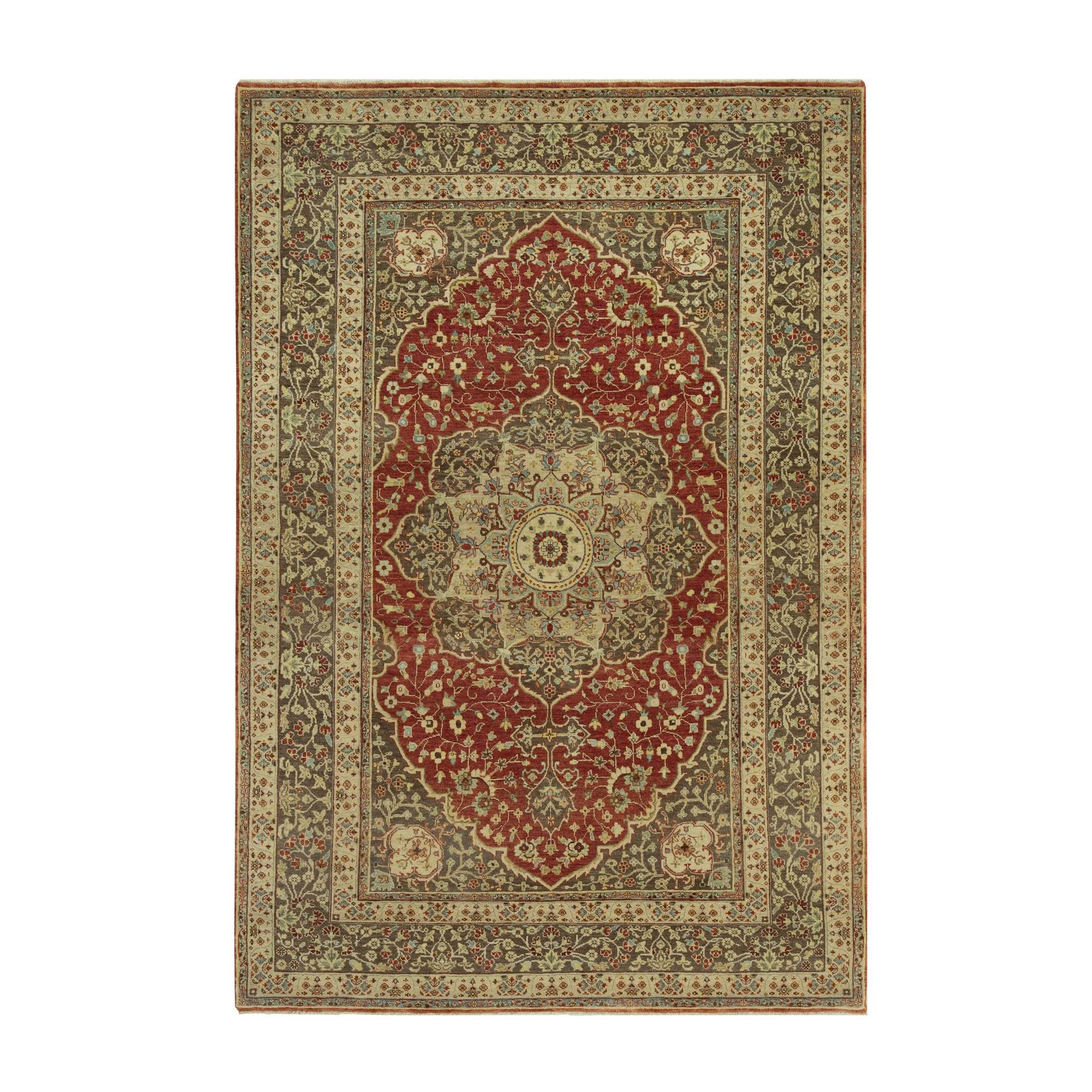 Traditional Rugs LUV815670